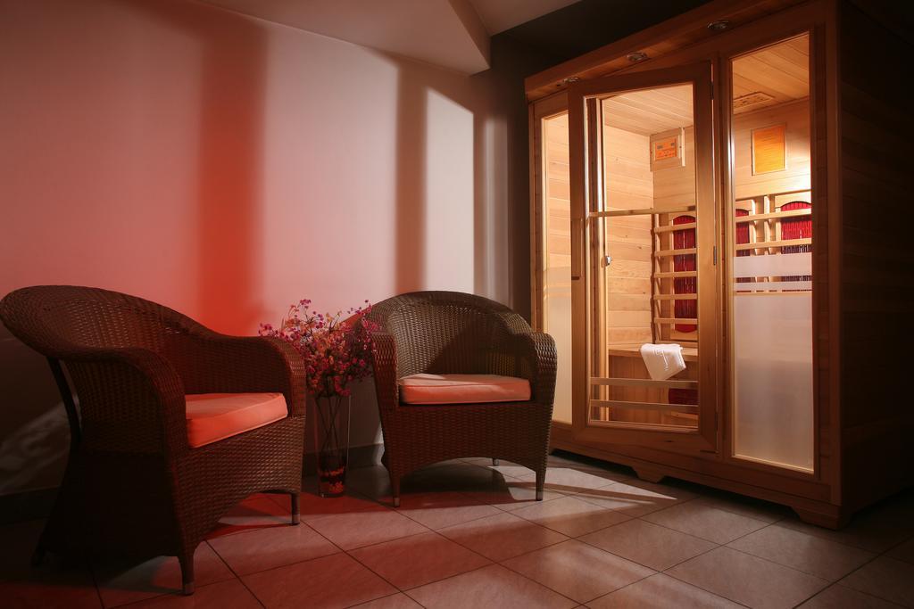 Hotel Novera Timisoara Luaran gambar